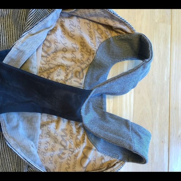 Lululemon Scoop Neck Tank - Picture 4 of 6